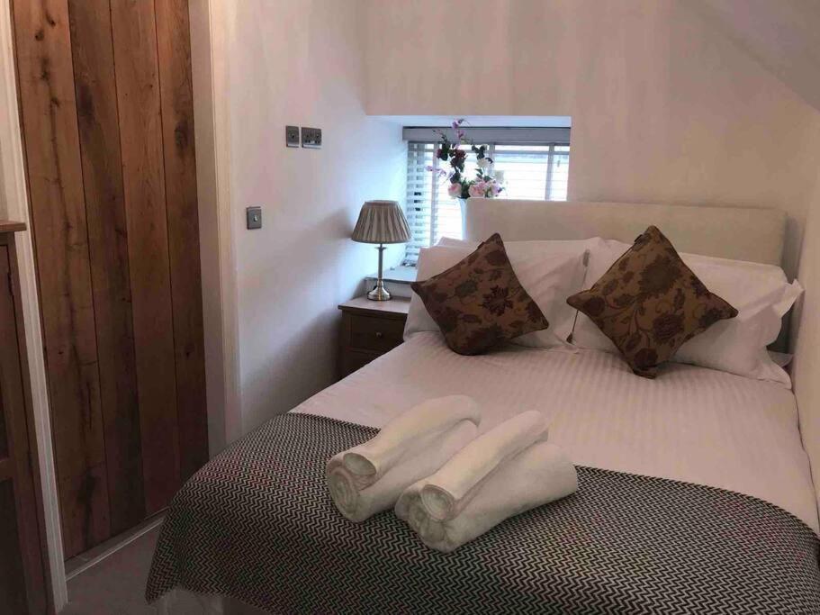 Chic 2 Bed Peak District Cottage Barn Near Alton Towers, Polar Bears, Chatsworth House Leek Εξωτερικό φωτογραφία